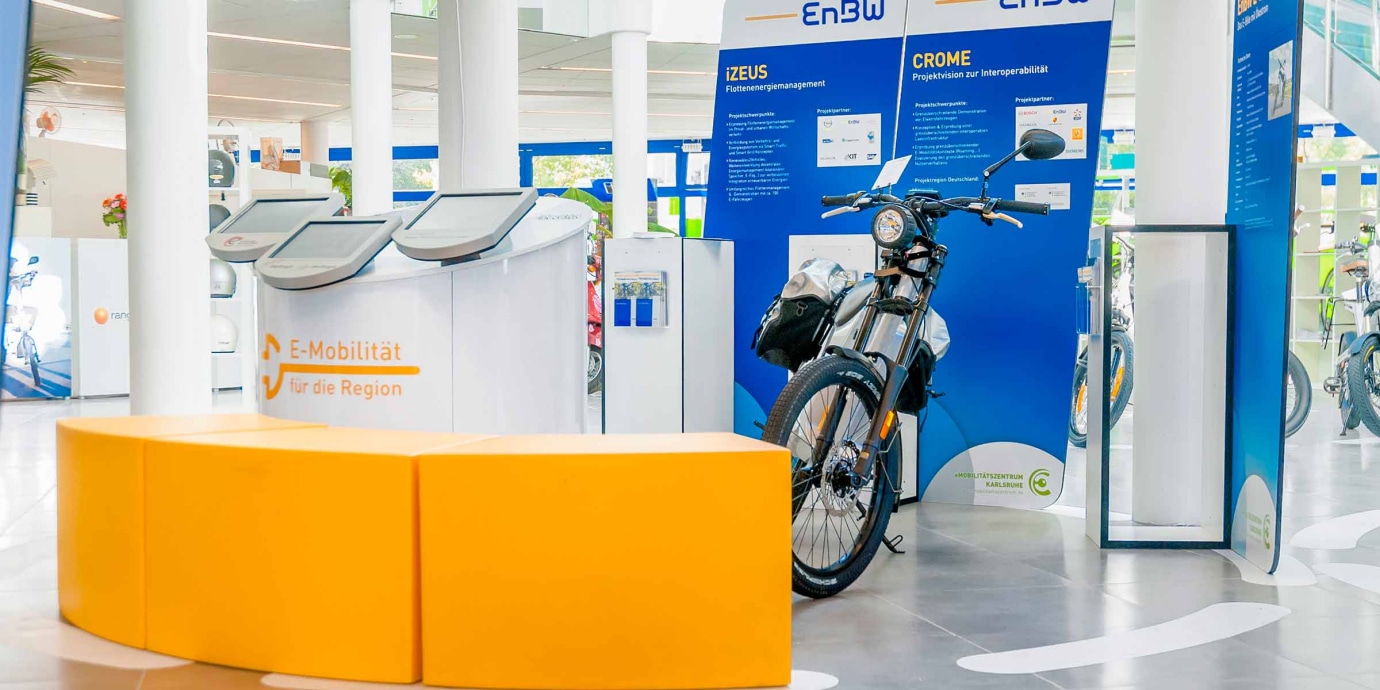 messebau_e-mobilitaet-zentrum_ausstellungskonzept_1-3.jpg